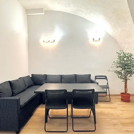 Casa Storica Del 1600 In Centro Apartamento
