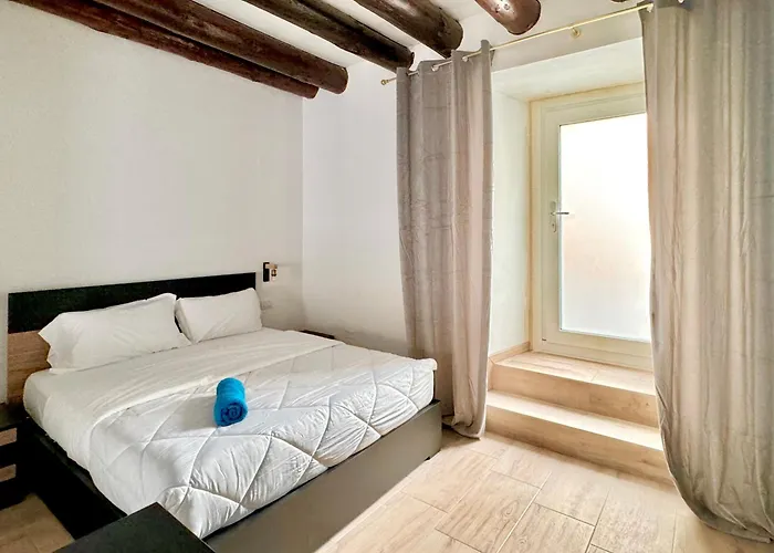 Casa Storica Del 1600 In Centro شقة *